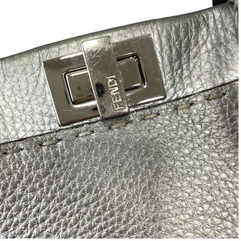 ブランドバンク フリマサイト ブラバン｜FENDI(フェンディ)ピーカブー