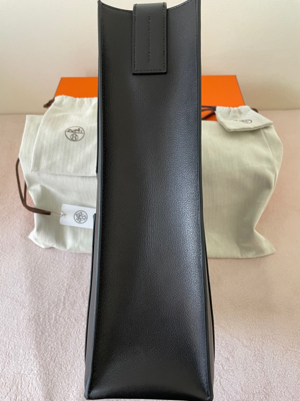 エルメス クリックH バングル ブラック×シルバー 箱・保証書付き 正規品 エルメス(HERMES)エルメス クリックH バングル アクセサリー